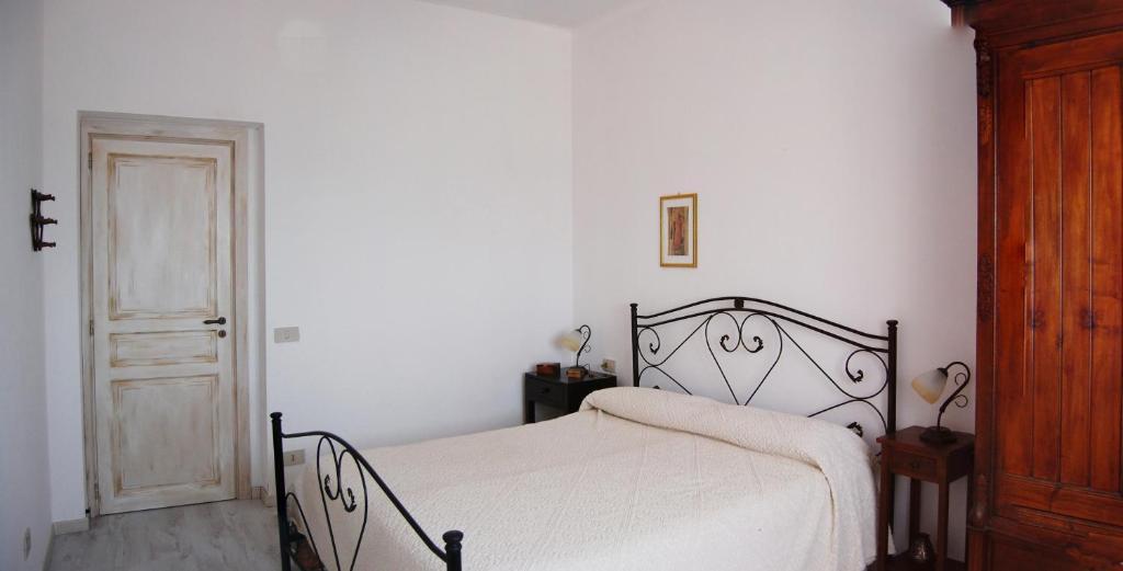Bed and Breakfast Andrea E Valentina à S'archittu Cuglieri Chambre photo
