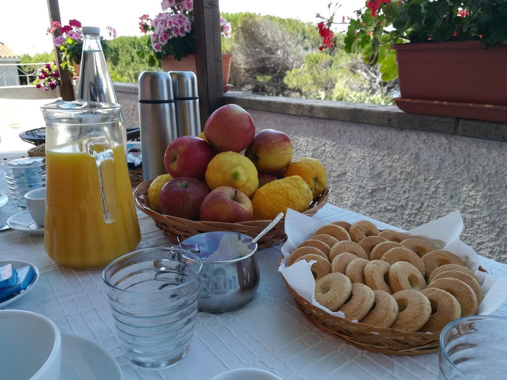 Bed and Breakfast Andrea E Valentina à S'archittu Cuglieri Extérieur photo